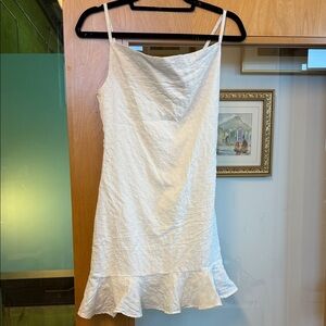 Elegant White Mini Dress